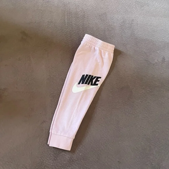 Nike Light Pink Toddler Hoodie & Jogger Set - Picture 4 of 7
